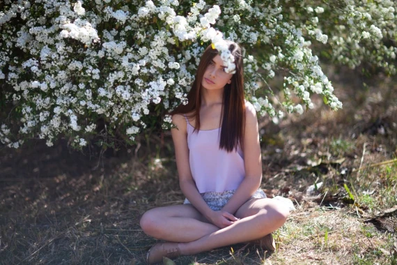 Julia Trotti - Black And White In Paris