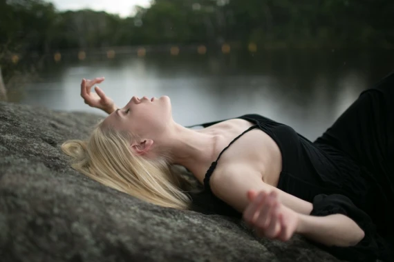 Julia Trotti - Black And White In Paris